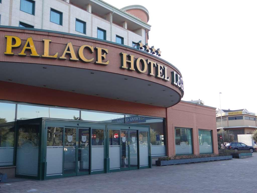 Palace Hotel Legnano Buitenkant foto